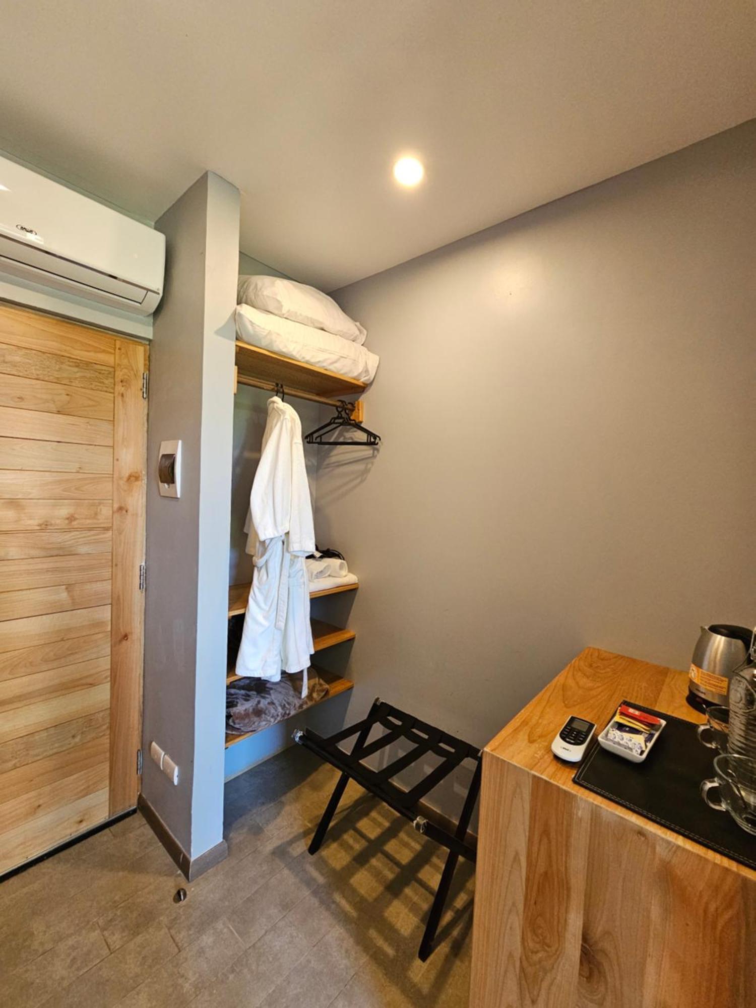 Hotel Parronales 圣克鲁兹 外观 照片
